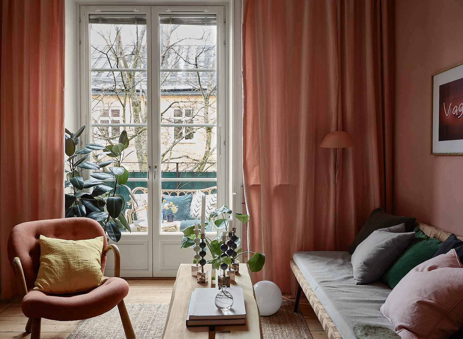 Home Tour: Småt men godt og lyserødt | KreaVilla